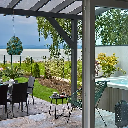 Holiday Balaton 999 Holiday home Balatonszemes